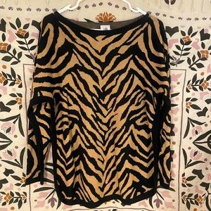 CAbi Dani Pullover STYLE: 3884 SIZE: Medium